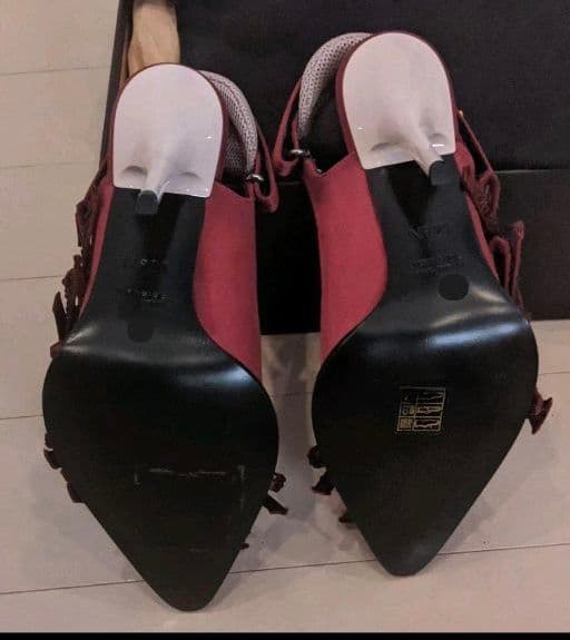 《新品未使用:元値13万円》37 ヌメロヴェントゥーノ N°21 サンダル