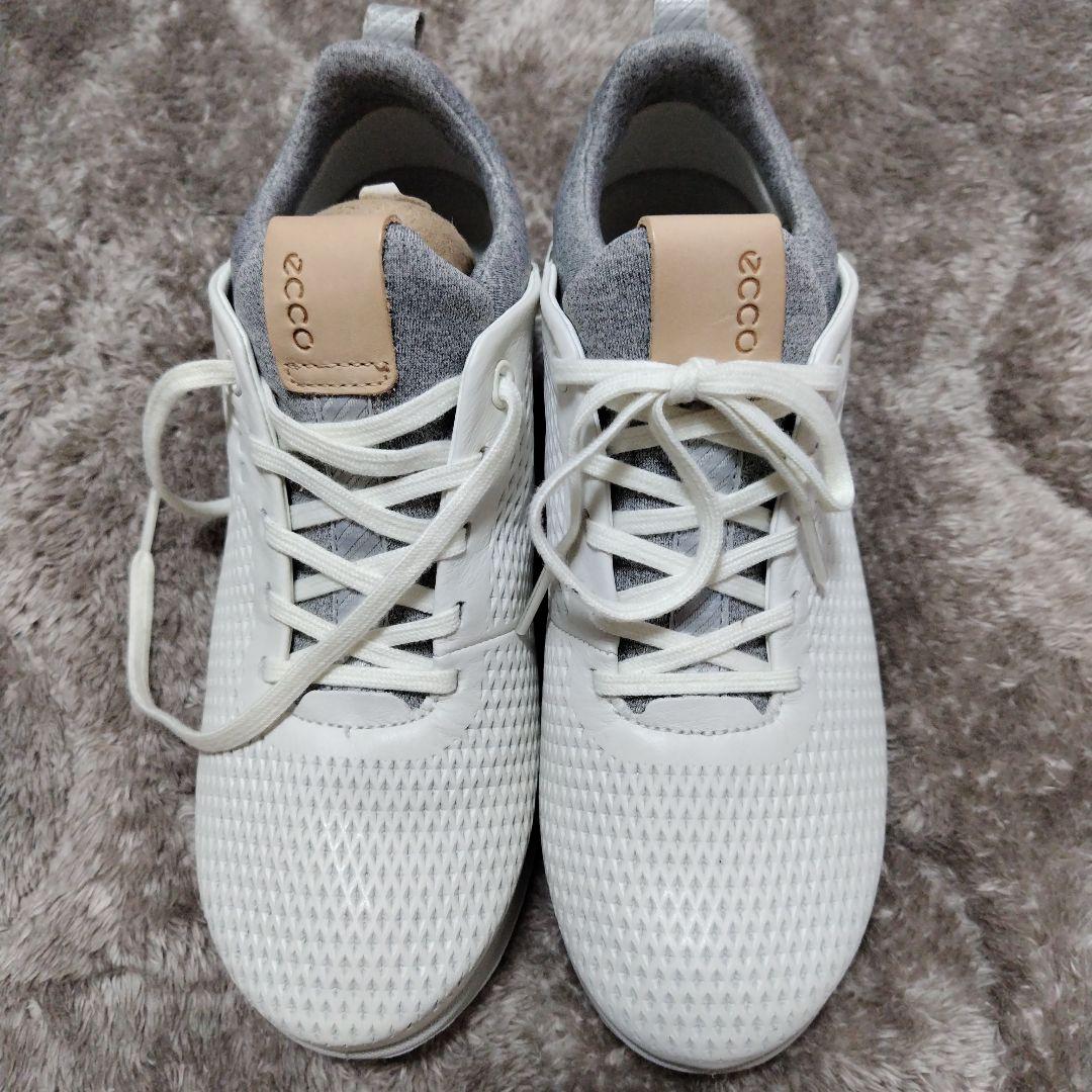 未使用☆ECCO ゴルフ用ホワイトスニーカー 女性用 ecco（エコー） スニーカー ウィメンズ ゴルフシューズ エルティーワン