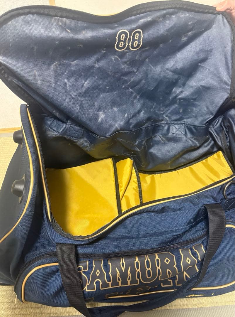 SAMURAI JAPAN 遠征バッグ ネイビー 矢野燿大 直筆サイン入り - メルカリ