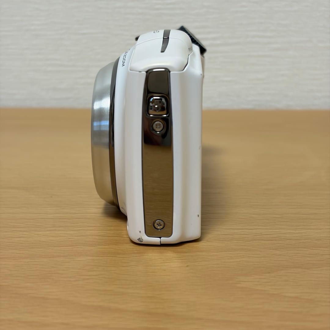 FUJIFILM FINEPIX F770EXR デジタルカメラ ホワイト