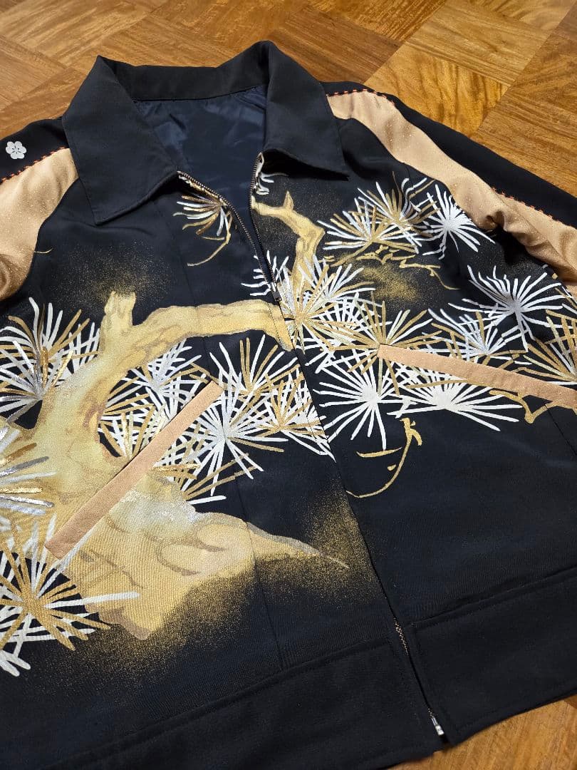 め0236着物リメイク正絹古布黒留袖江戸褄スカジャンjacketハンドメイド