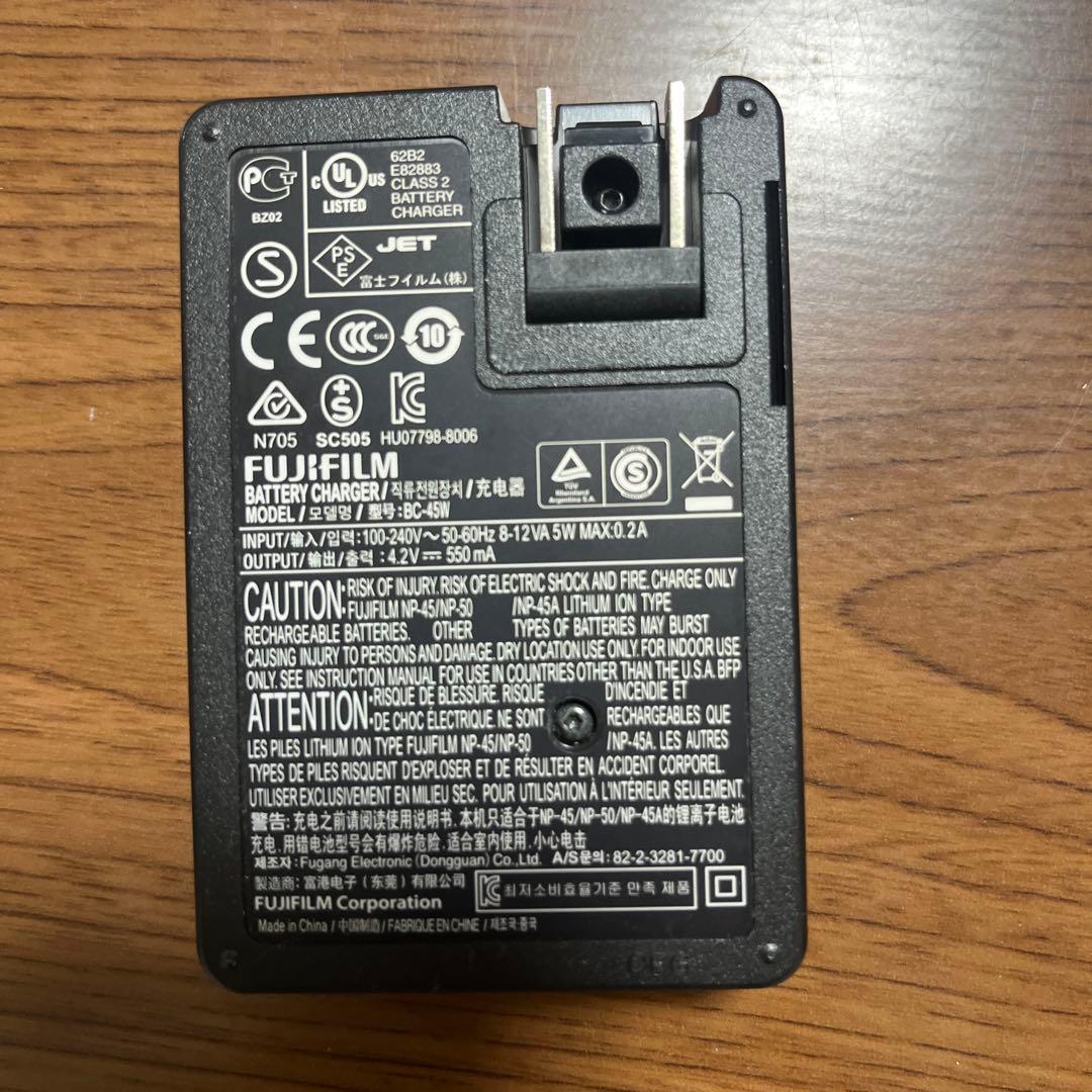 デジタルカメラ FUJIFILM FINEPIX Z