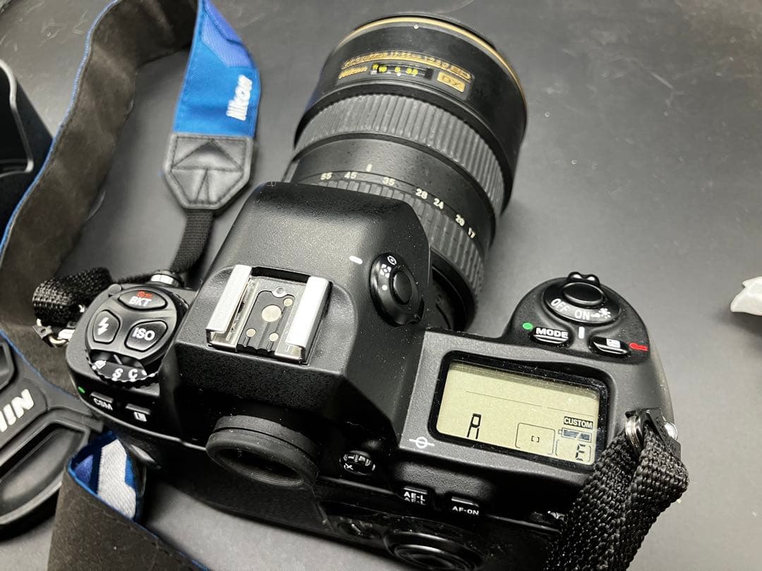 Nikon F100 + AF-S NIKKOR 17-55mm F2.8セット