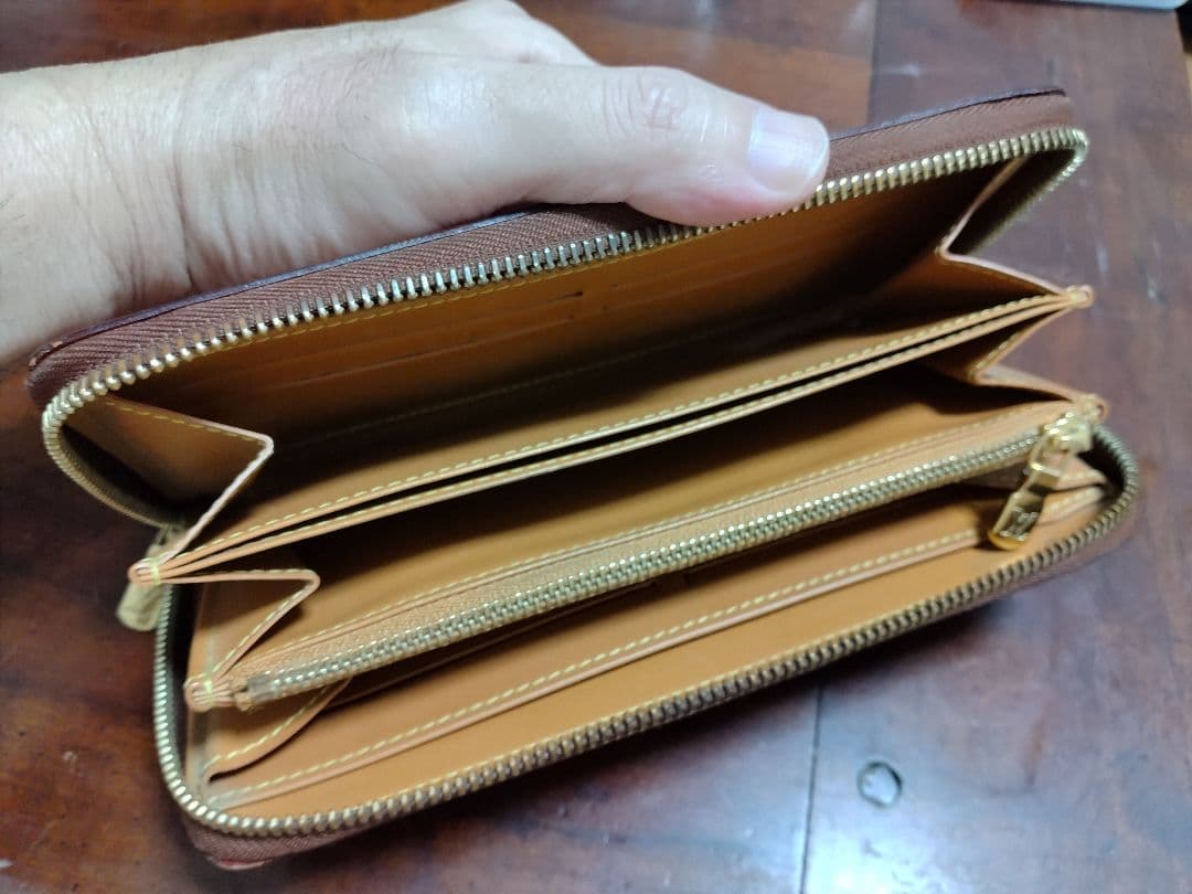 本日限定特価】 LOUIS VUITTON Nomade Zippy