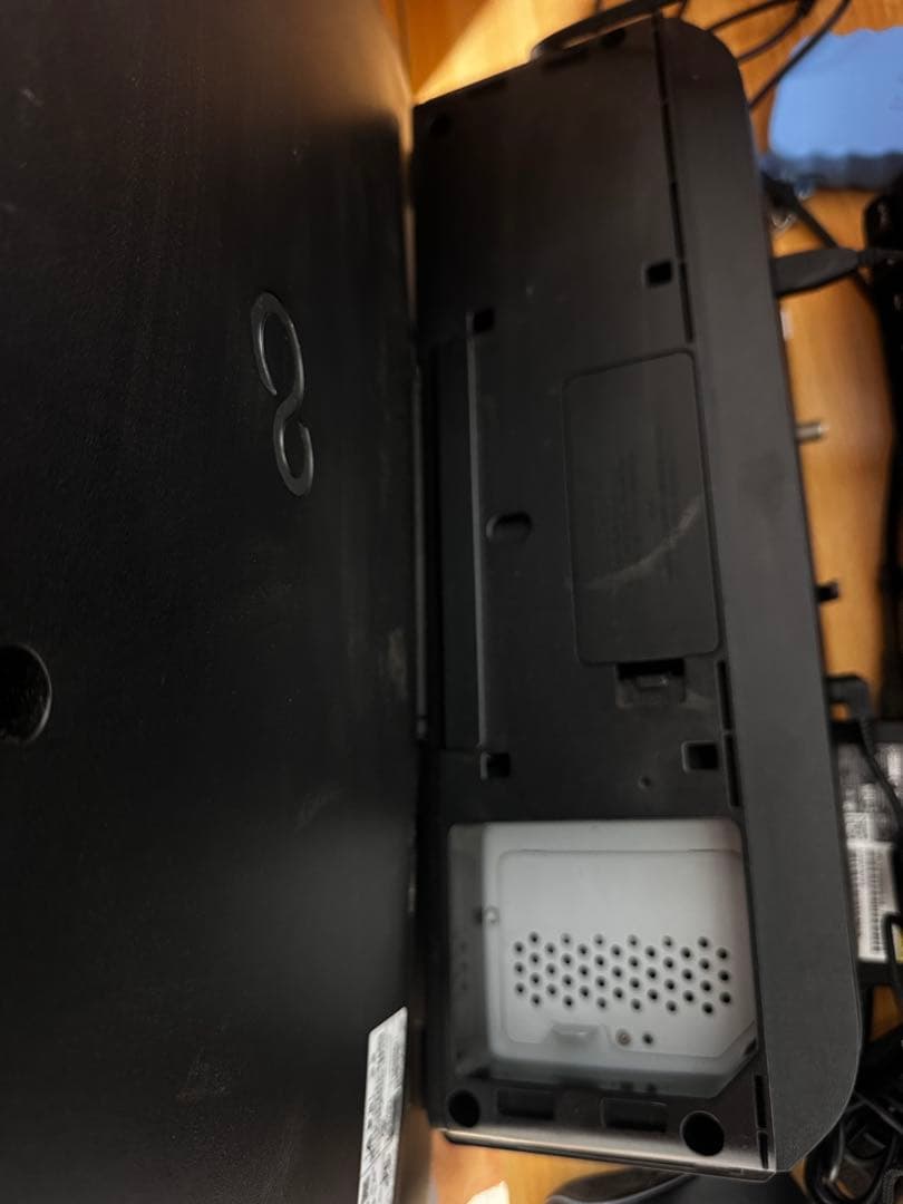 FUJITSU一体型デスクトップパソコン　COREi7/メモリ16GB 2TB