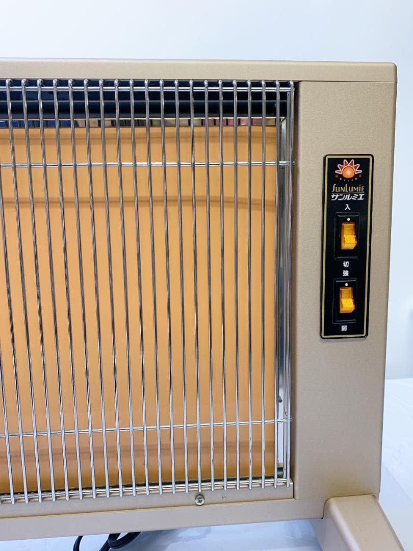 サンルミエ E800LS キュート 遠赤外線ヒーター 日本製