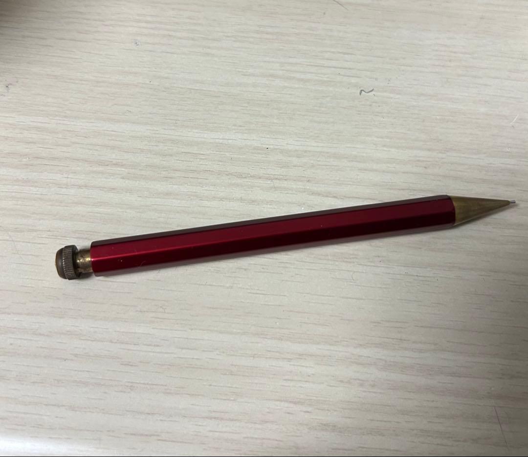 カヴェコスペシャル　レッドエディション　0.7mm