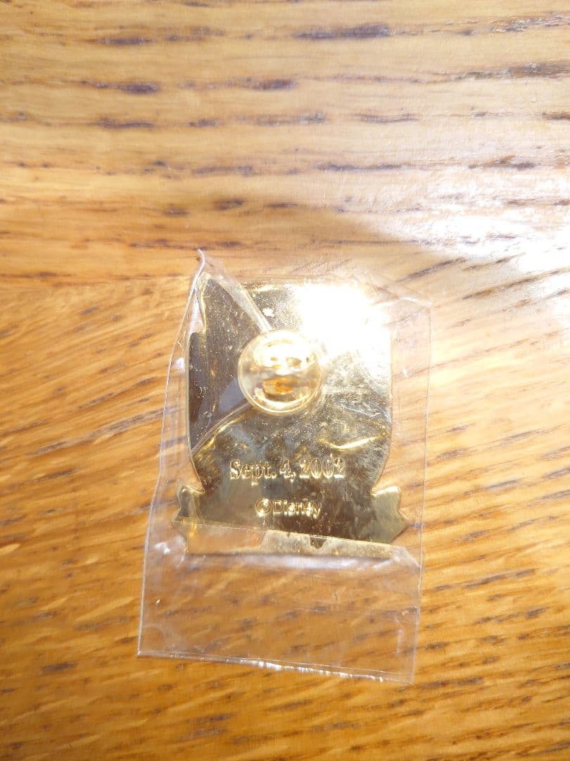 ホテルミラコスタ 1st Anniversary ピンバッジ 非売品 - メルカリ