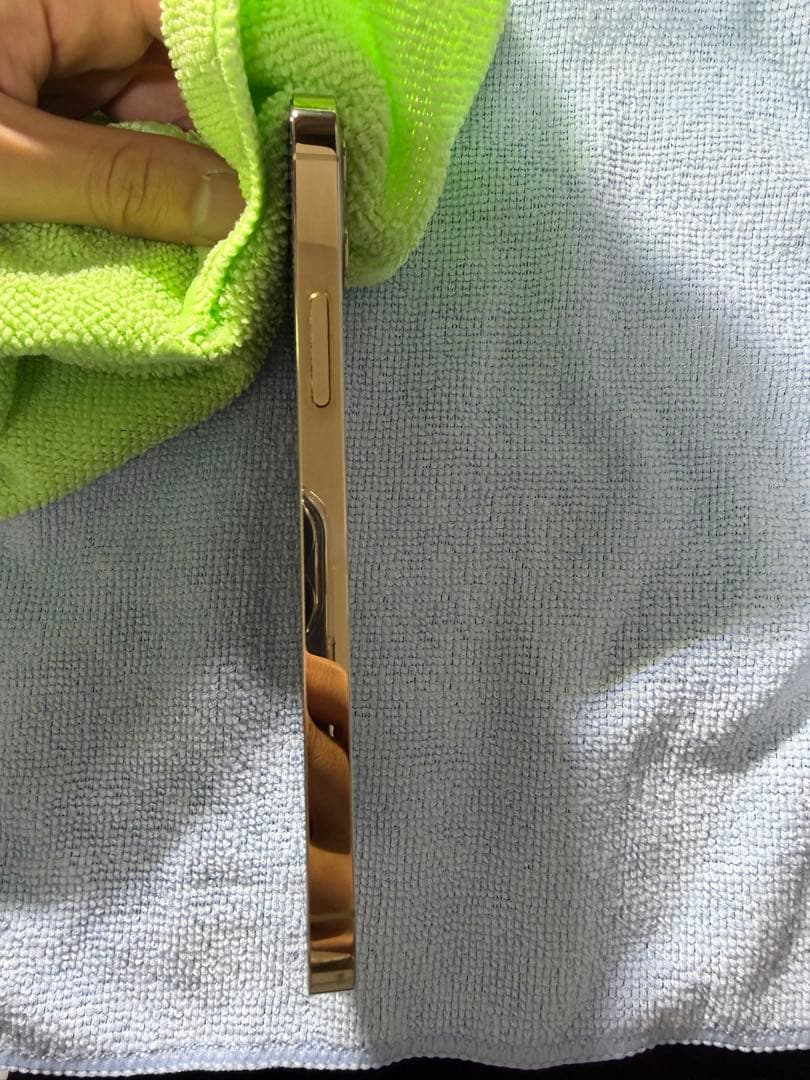 iPhone12pro ゴールド　256GB