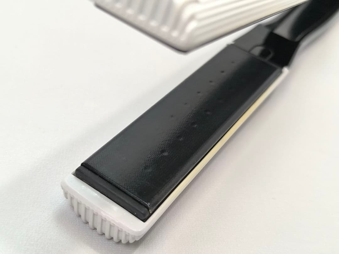 2021年製　正規品　ReFaリファ ビューテック ストレートアイロン