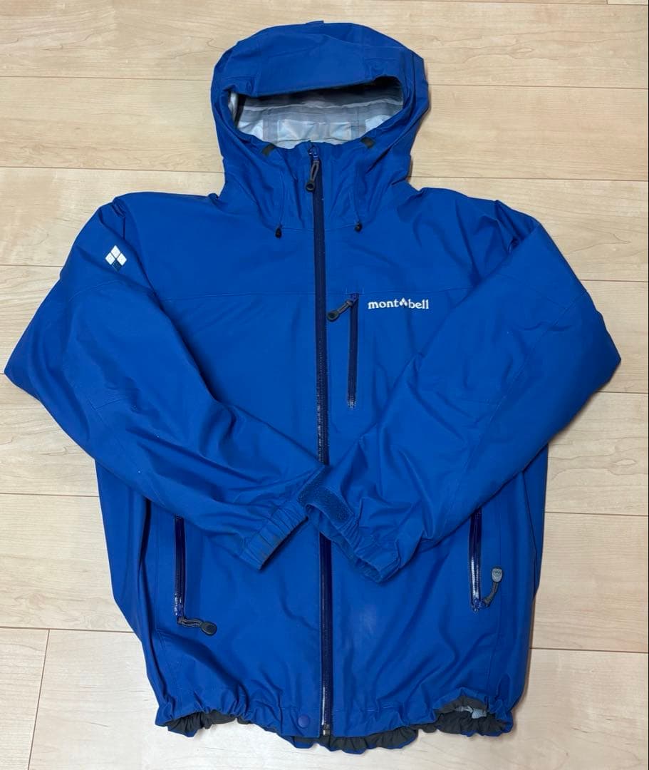 mont-bell 青 マウンテンパーカー 中古・古着通販】mont-bell (モンベル) マウンテンパーカー ブルー