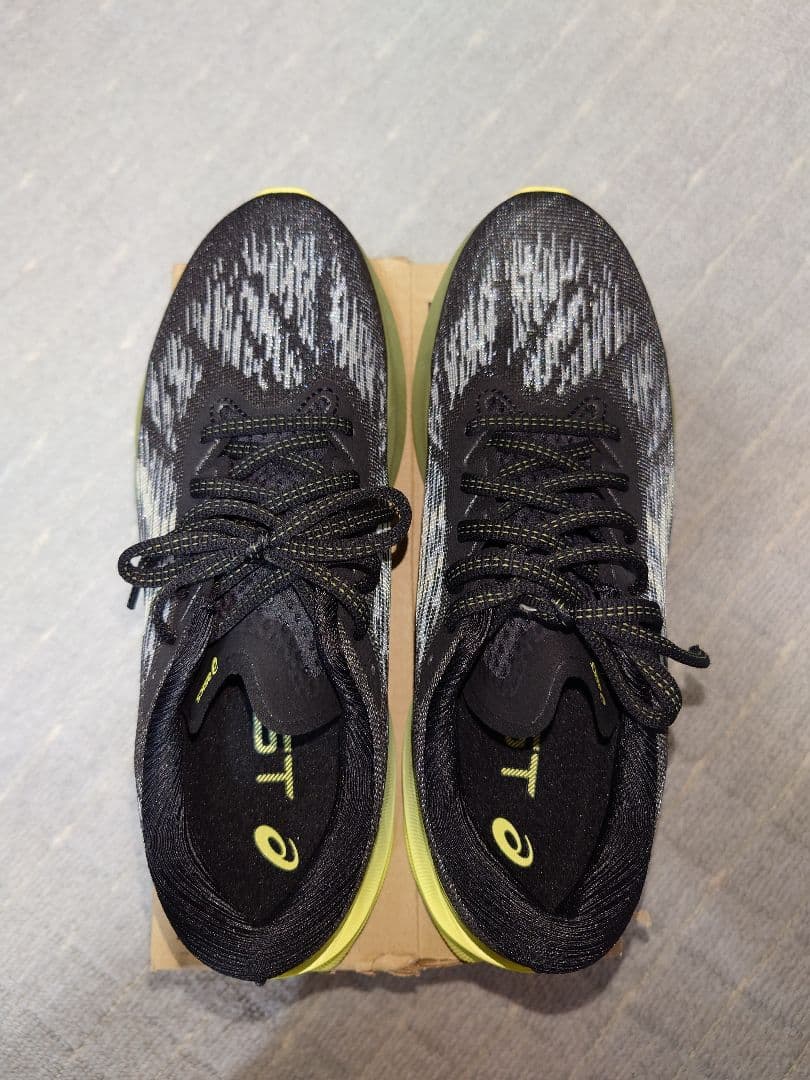 ASICS ランニングシューズ ノヴァブラスト3 26.0cm