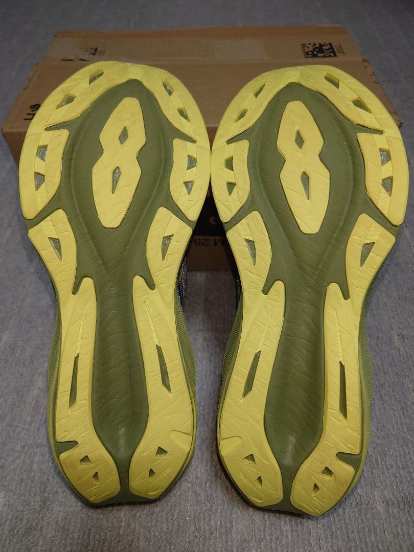 ASICS ランニングシューズ ノヴァブラスト3 26.0cm