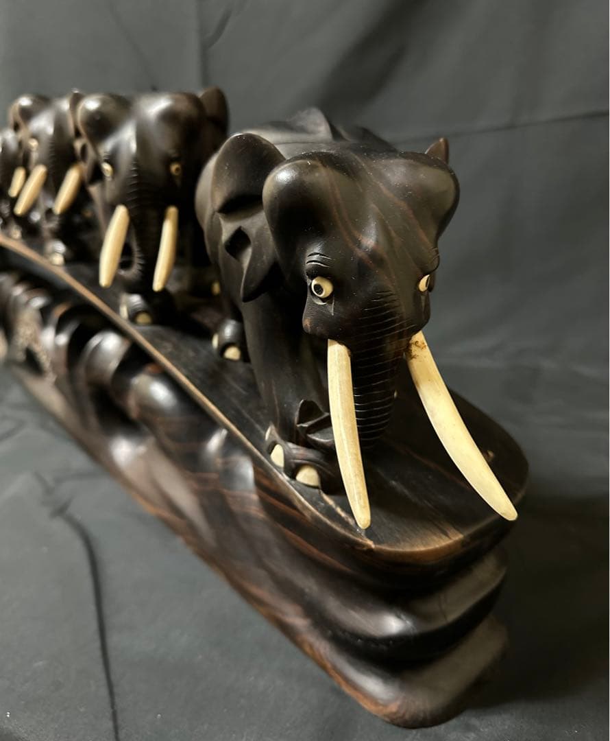 手彫りの象の彫刻 - 高品質エボニー製アート作品（スリランカ製