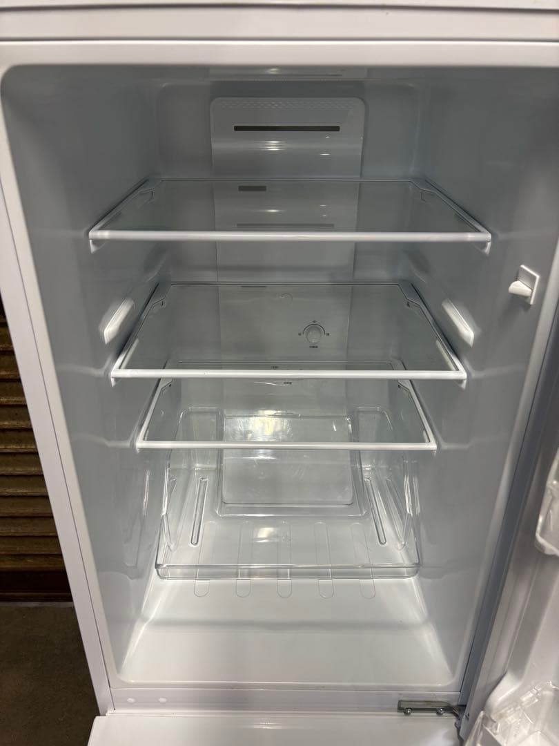 ヤマダ ノンフロン冷凍冷蔵庫 YRZ-F15G1 2021年製