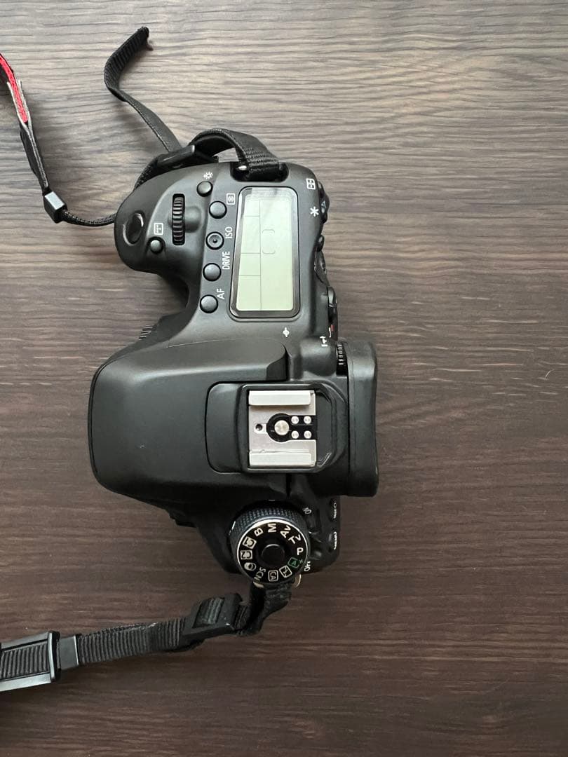 Canon EOS 80D デジタル一眼レフ 本体とバッテリーセット