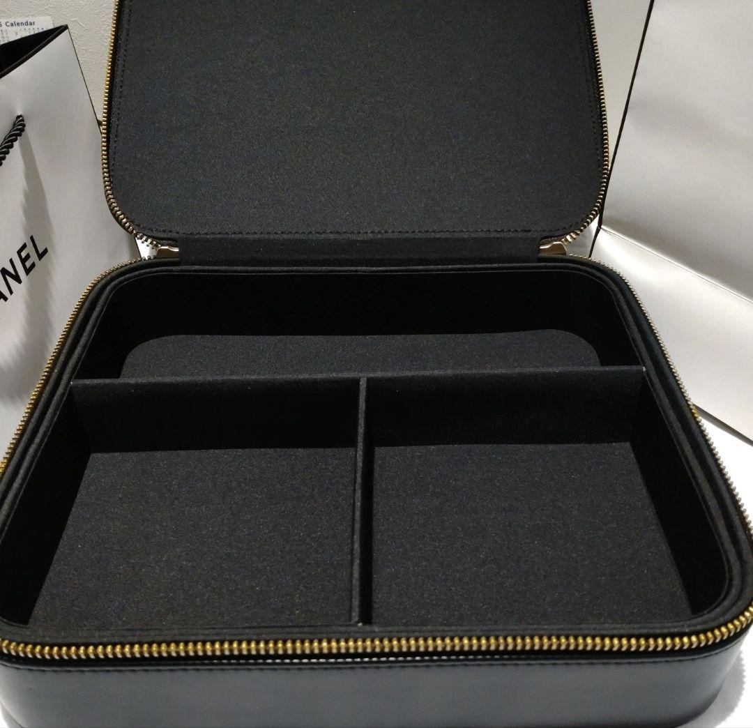 CHANEL】ラコレクションギフト ビューティーBOX（白い巾着ポーチ付）