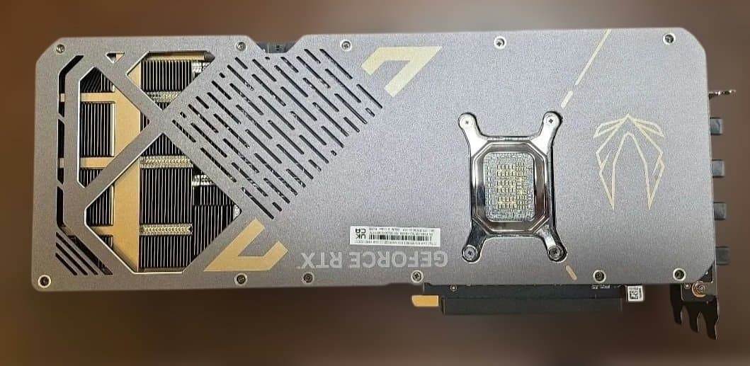 グラフィックボード・グラボ・ビデオカード ZOTAC GAMING GeForce RTX 5080 SOLID OC