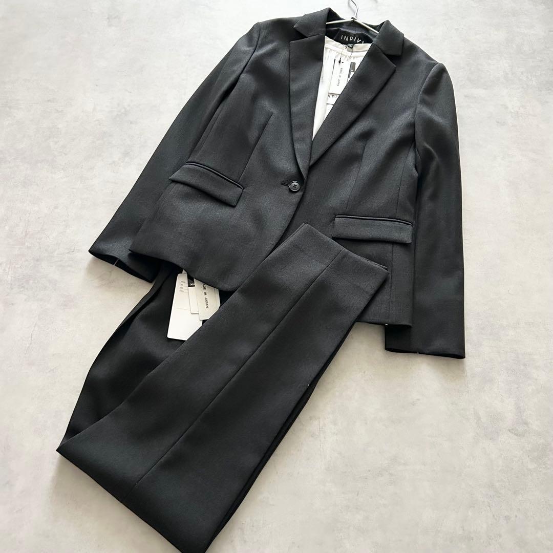 未使用タグ付INDIVIパンツスーツ38 グレーフォーマル卒園卒業ウォッシャブル INDIVI（インディヴィ） スラックス パンツ 「定番スーツ／UVケア
