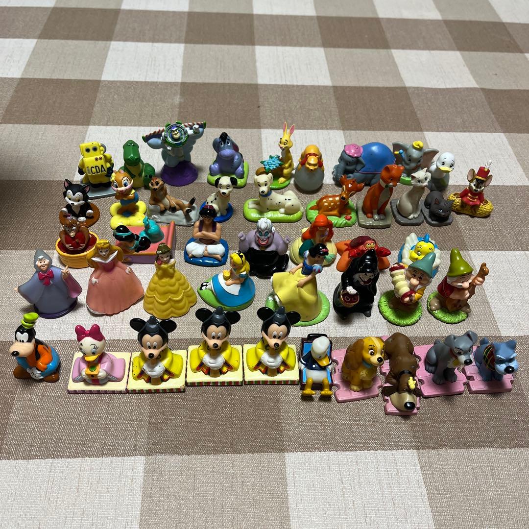 ディズニーキャラクター 指人形セット45体 - メルカリ