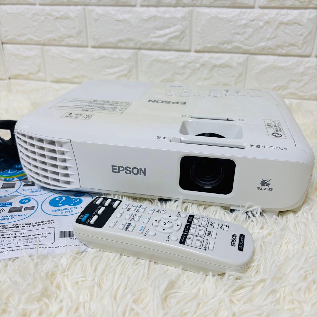 EPSON プロジェクター EB-S05 - メルカリ