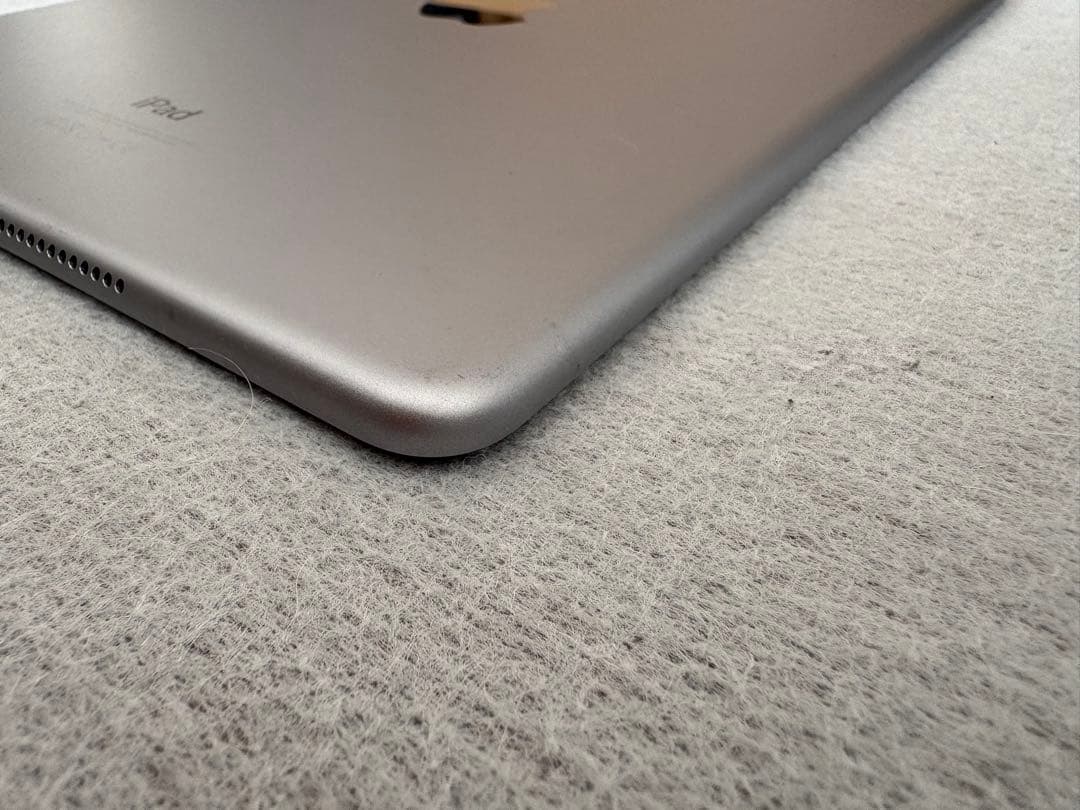 iPad Air2 128GB スペースグレイ Wi-Fi セルラーモデル