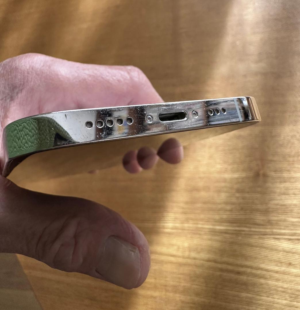 Apple iPhone 12 Pro 512GB　ホワイト 本体