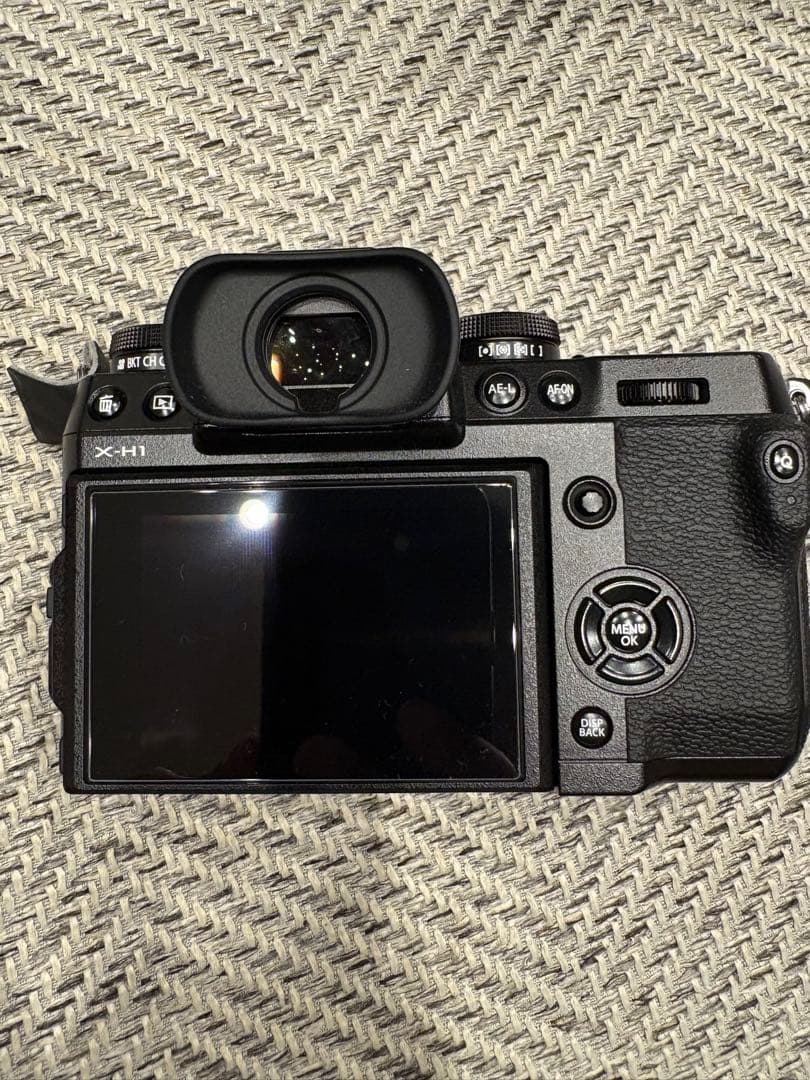 FUJIFILM X-H1 ミラーレス一眼