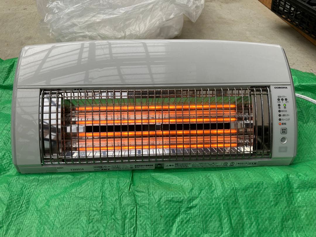 コロナ　壁掛け電気ヒーターCHK-C126Aホワイト 約60cm