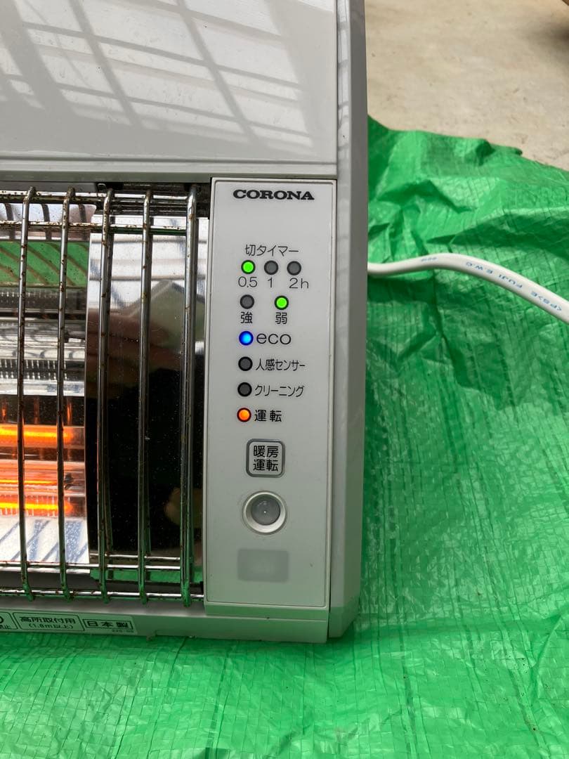 コロナ　壁掛け電気ヒーターCHK-C126Aホワイト 約60cm