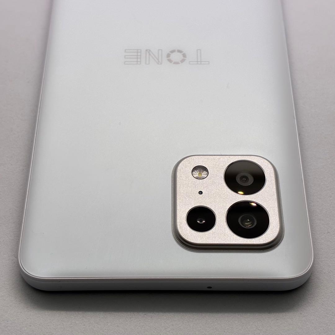 6435 TONE スマートフォン e22 - メルカリ