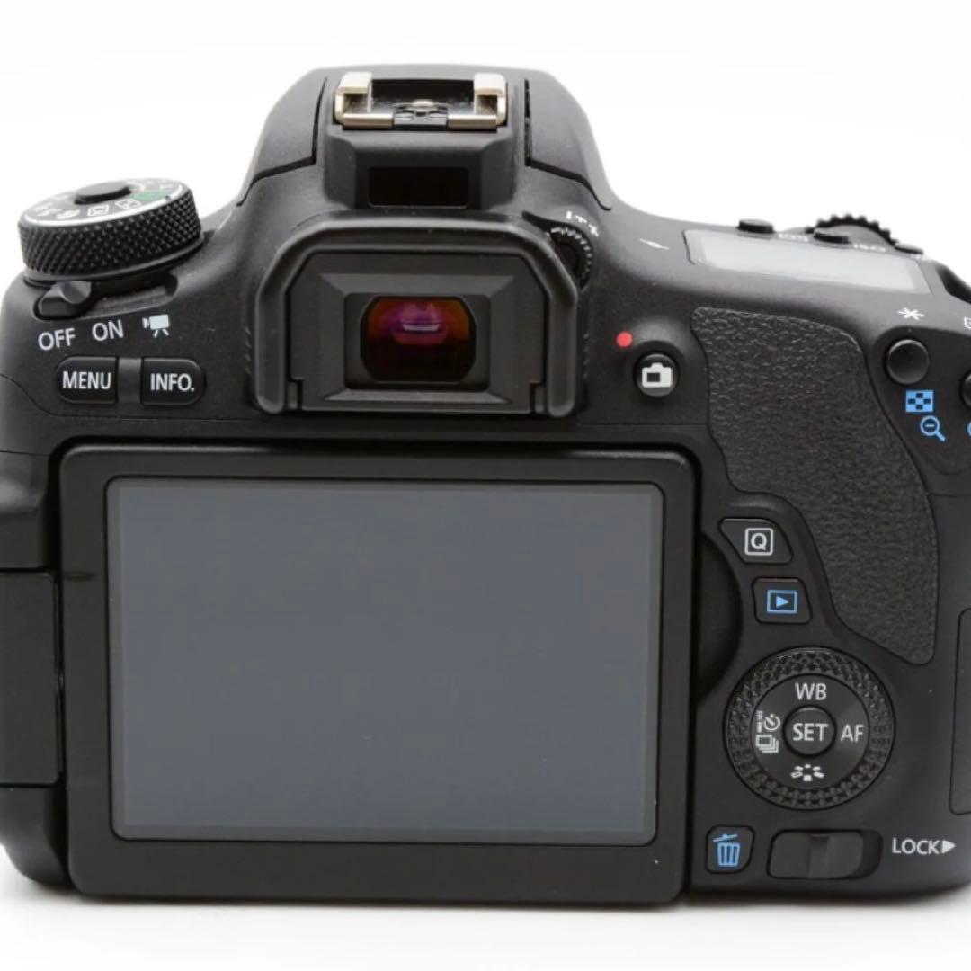 Canon EOS 8000D EF-S 18-55 STM キャノン1230回