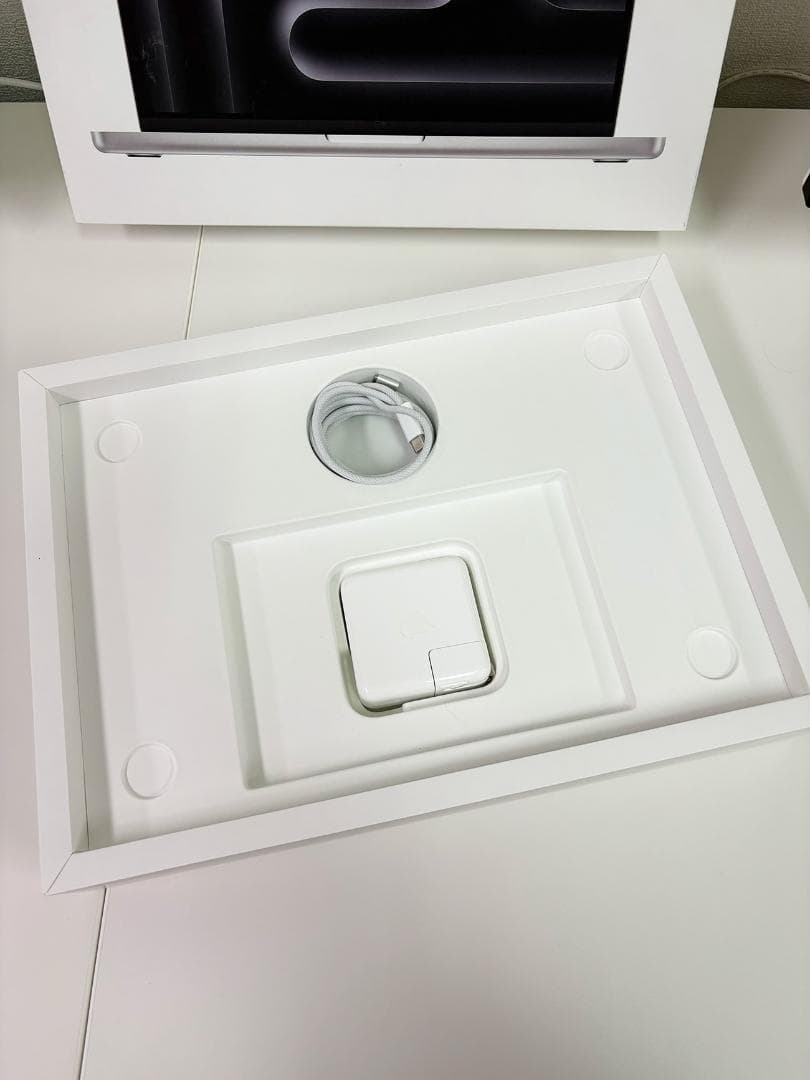 【中古】MacBook Pro MR7J3J/A 2023年11月発売