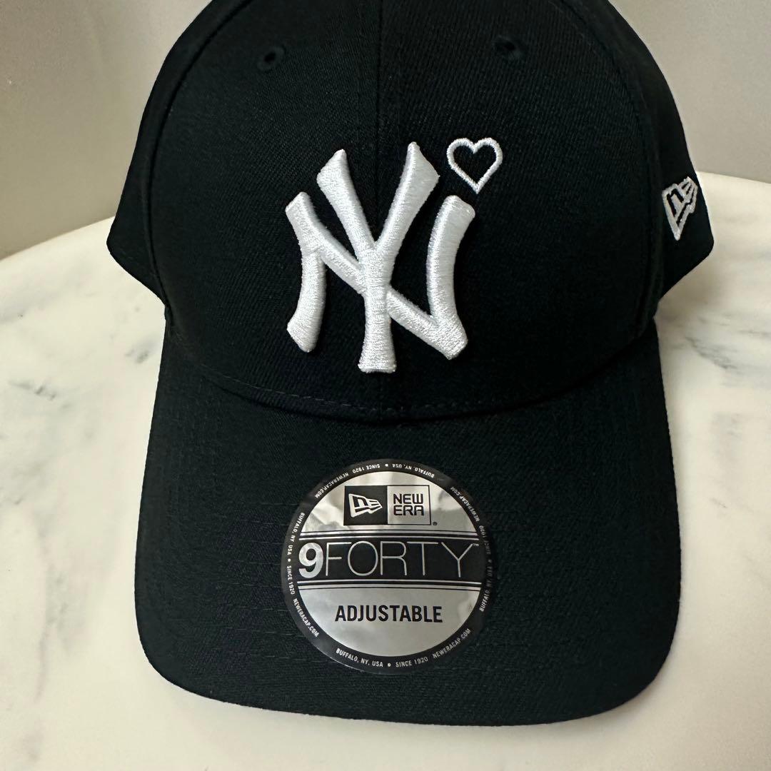 完売品 BASICKS×NEW ERA 9 FORTY NY ハートキャップ - メルカリ