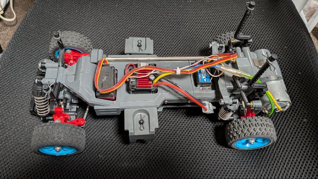 タミヤ MF-01X フォード・エスコート プロポ、バッテリー、新品タイヤ