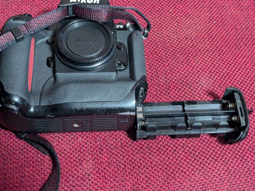 [整備済み］NikonニコンF5 　フィルムカメラ AE AF