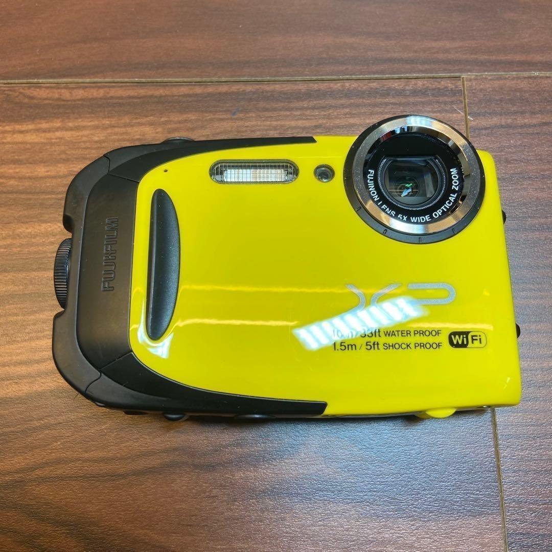 FUJI FILM FinePix XP70 デジカメ ほぼ新品 4075