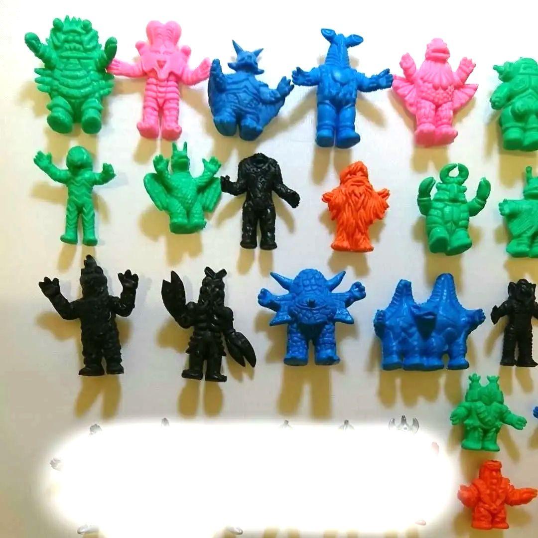 怪獣消しゴム ウルトラマン 昭和 レトロ ガシャポン - メルカリ