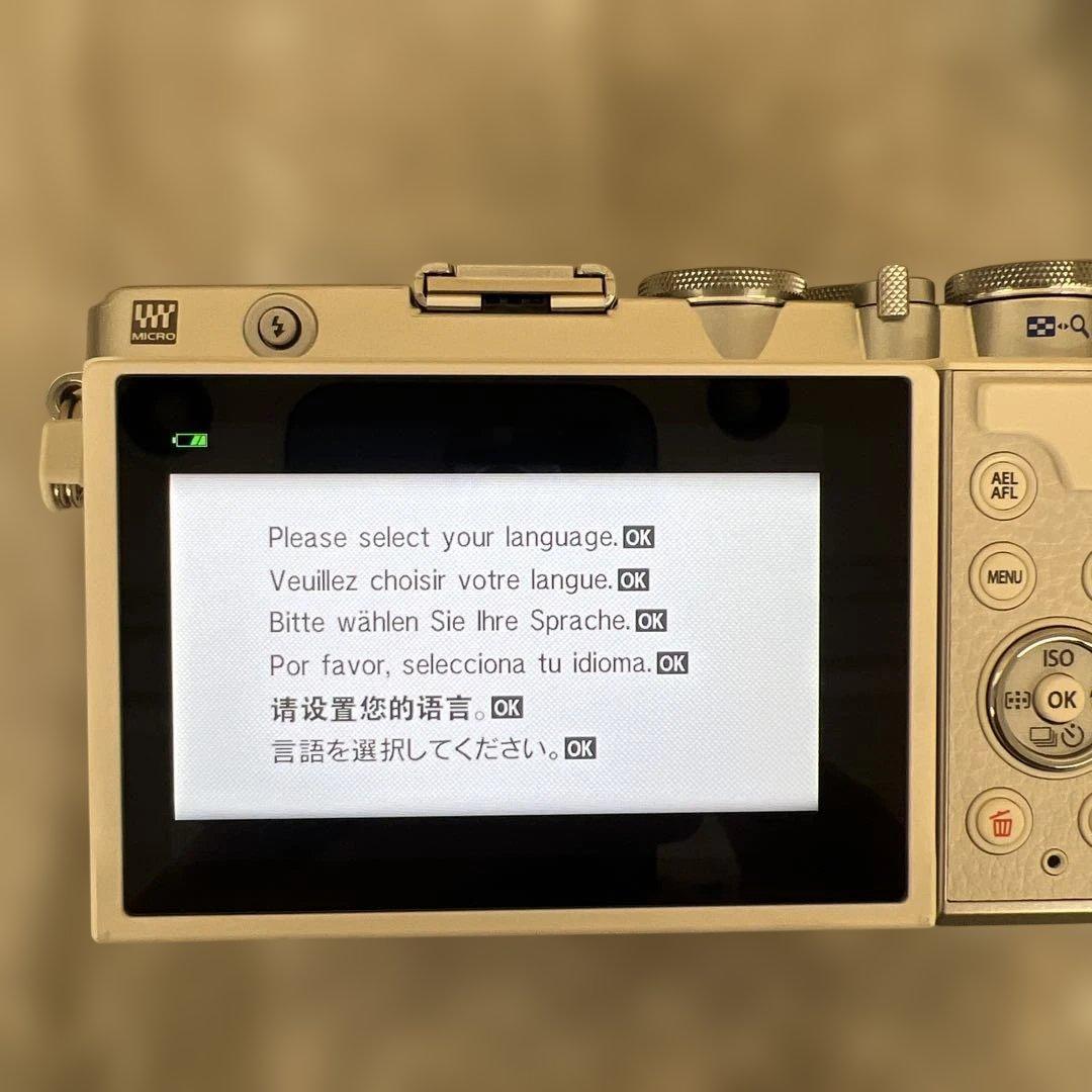 512129 OLYMPUS PEN E-P7 14-42mm EZレンズキット