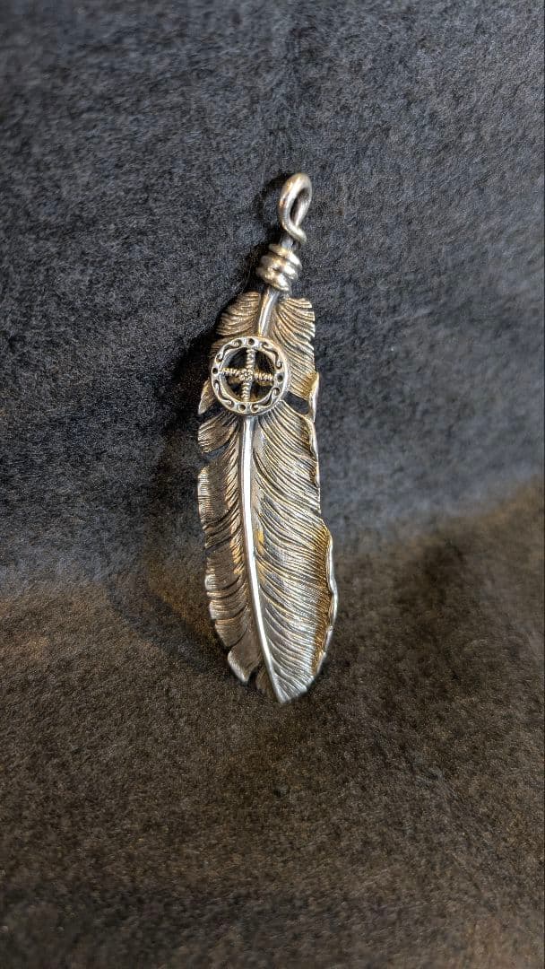 が*も様 SAAD ホイール付き 特大フェザーペンダント SAAD FEATHER｜シルバージュエリー＆レザーアイテム｜サード公式通販