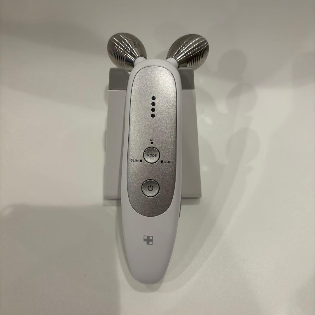 メディキューブ medicube AGE-R EMSダーマショット