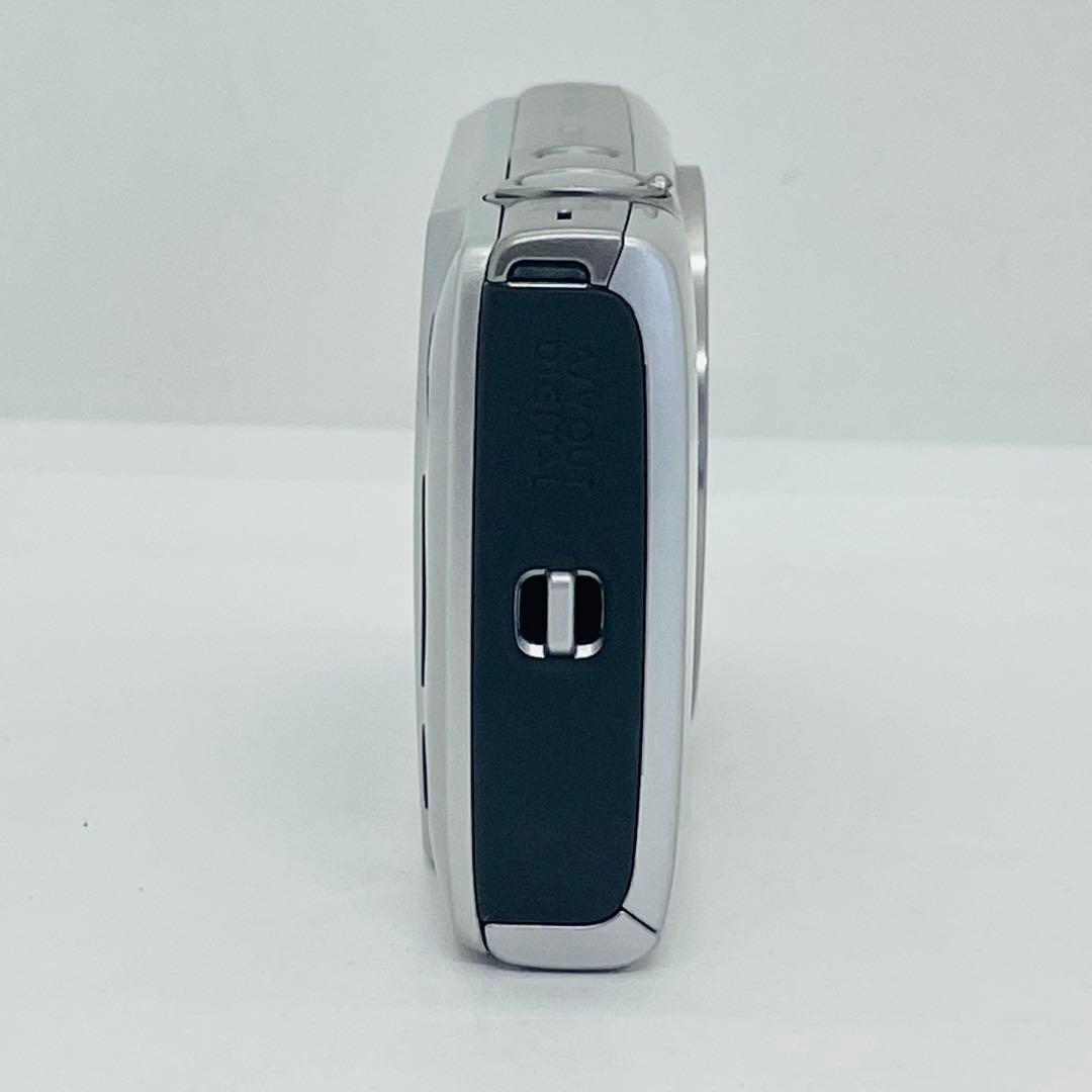 【美品】Canon コンパクトデジタルカメラ　IXY 200