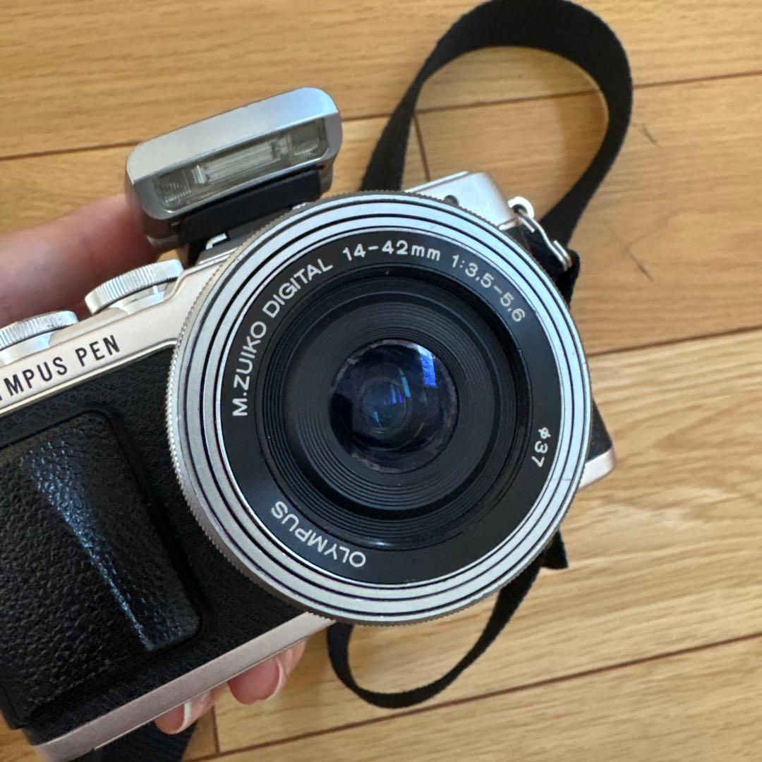 OLYMPUS PEN E-PL7 ミラーレス一眼 ジャンク　黒　ブラック