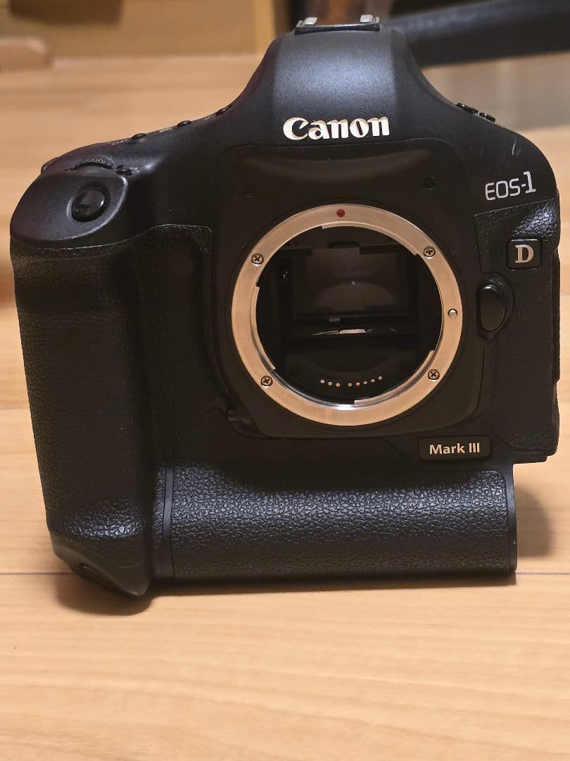 Canon EOS-1D Mark III デジタル一眼レフ（ジャンク）