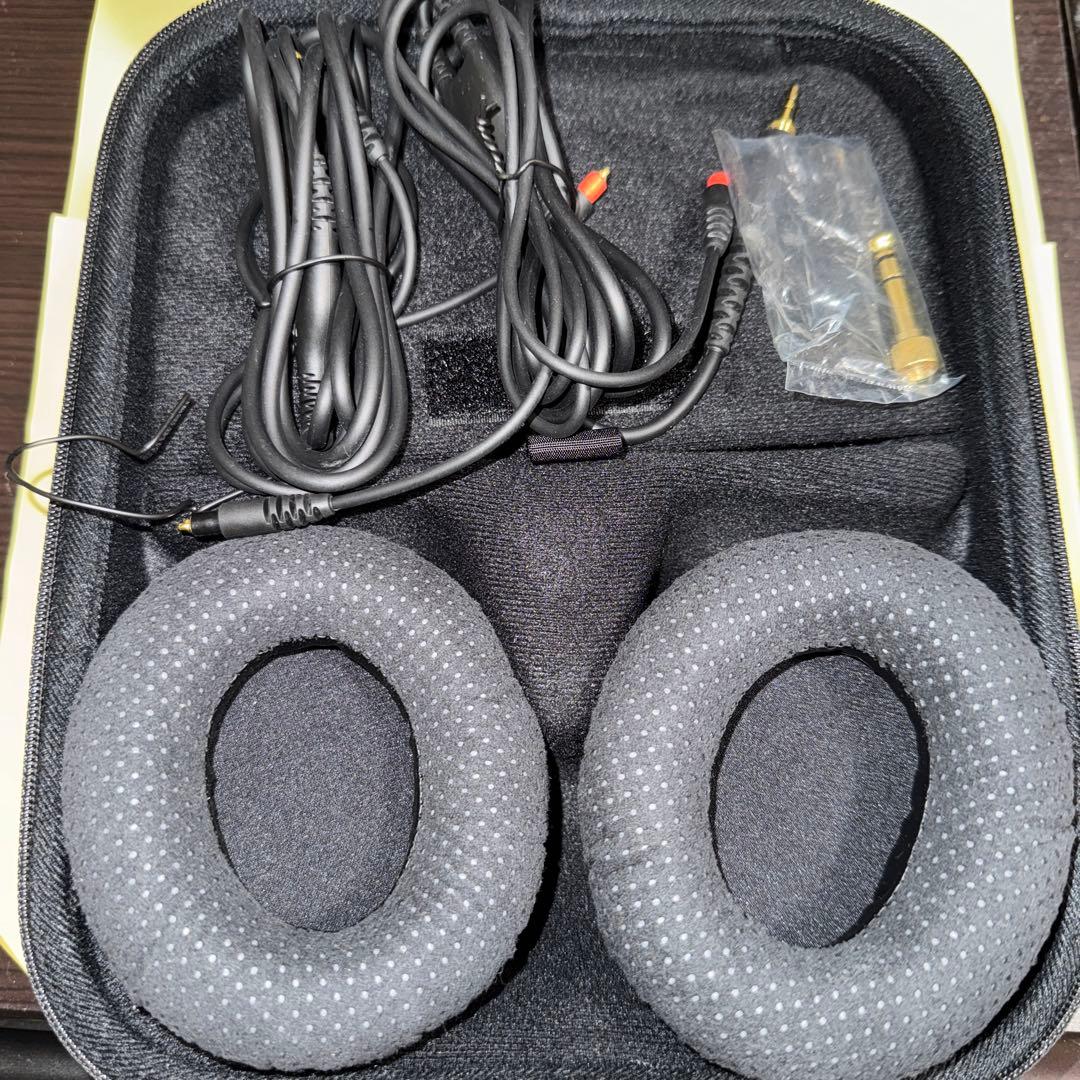 SHURE SRH1540 プレミアム・スタジオ・ヘッドホン (密閉型)