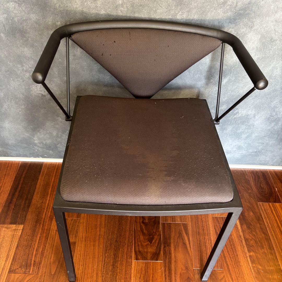 ポストモダンデザインの椅子 ミッドセンチュリー スペースエイジ