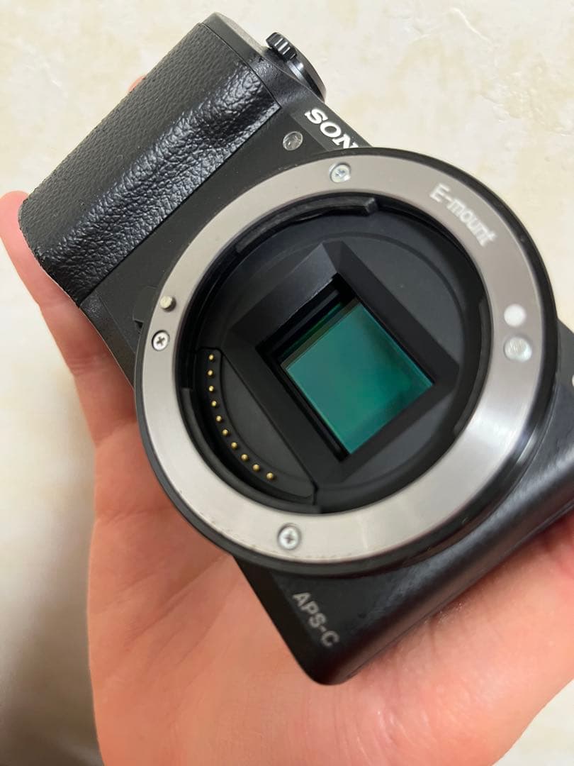 Sony α5100 ミラーレス一眼 E 16-50mm+Utulens