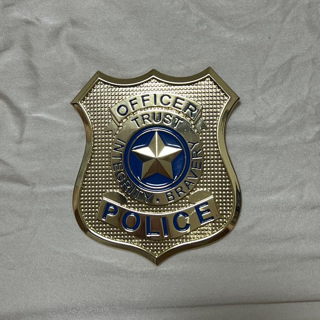 ズートピア 警察バッジ - メルカリ