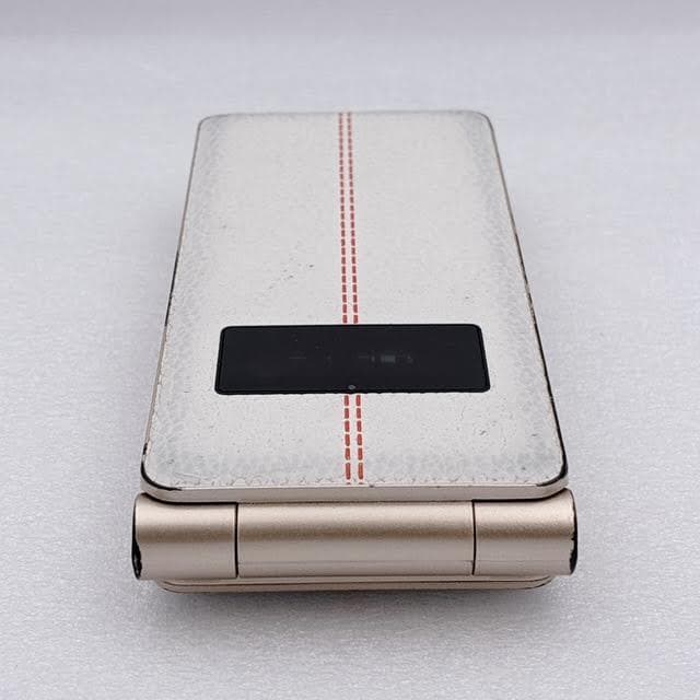 【良品】P-UP World Mode1 RETRO II 折りたたみスマホ