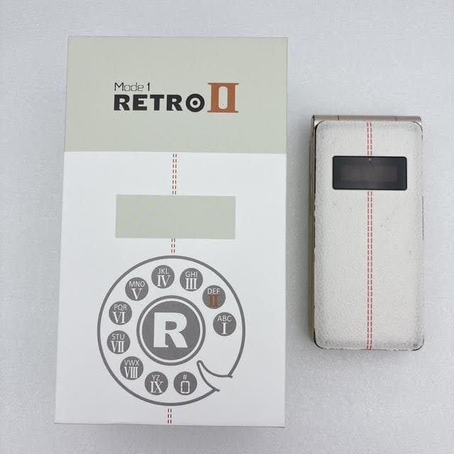 【良品】P-UP World Mode1 RETRO II 折りたたみスマホ